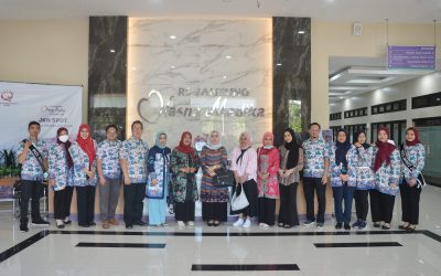 Civitas Akademika Unimerz Lakukan Kunjungan ke RS Jantung Hasna Medika di Cirebon