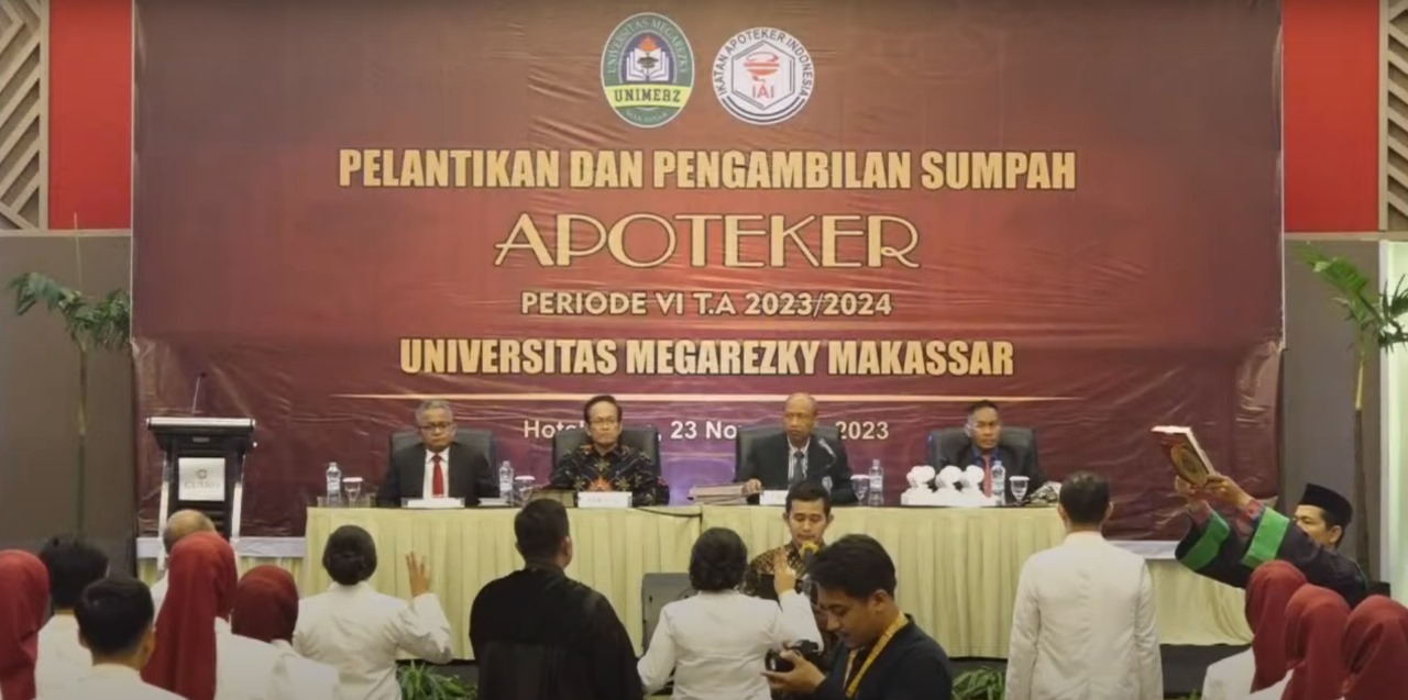 Gambar; Pelantikan dan Pengambilan Sumpah Janji Profesi Apoteker Universitas Megarezky Periode VI T.A 2023/2024/Humas