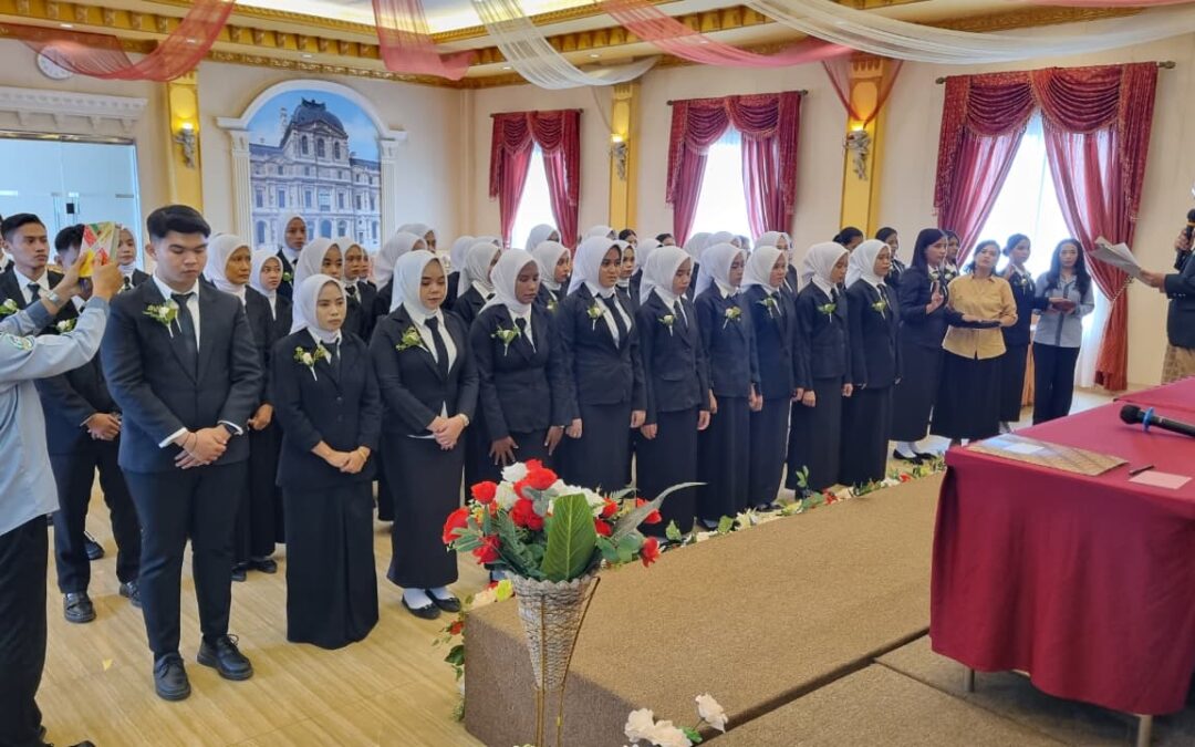 Sebanyak 47 Lulusan Prodi Profesi Ners UNIMERZ Resmi Diangkat Sumpah